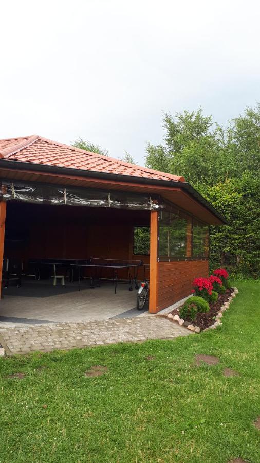 Domki Letniskowe Rekinek Ujście-Darłowskie Buitenkant foto
